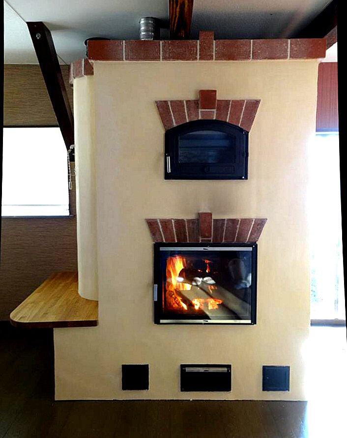 Contraflow masonry heater in Japan